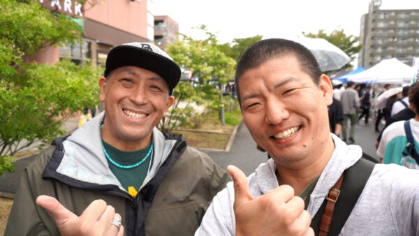 ポジドライブガレージのレッド中村さんとハク